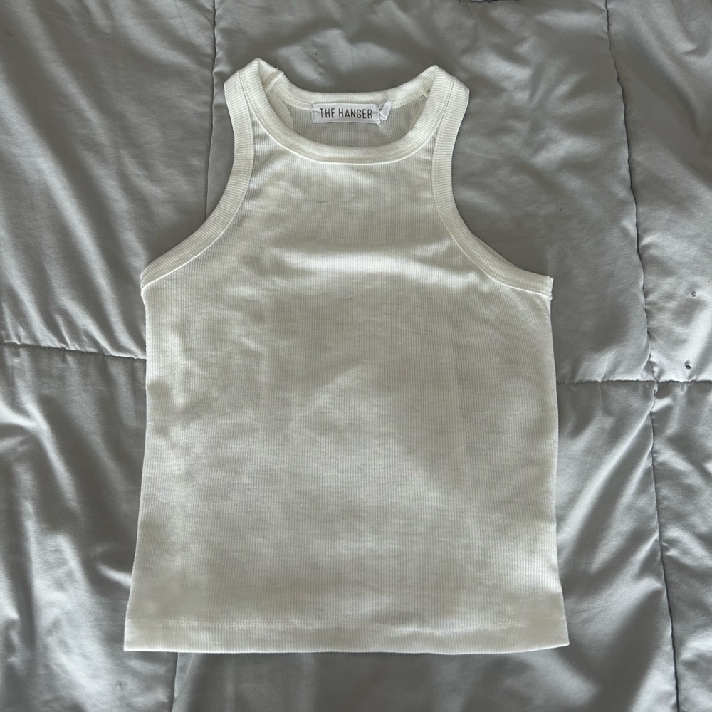 THE HANGER M tank top